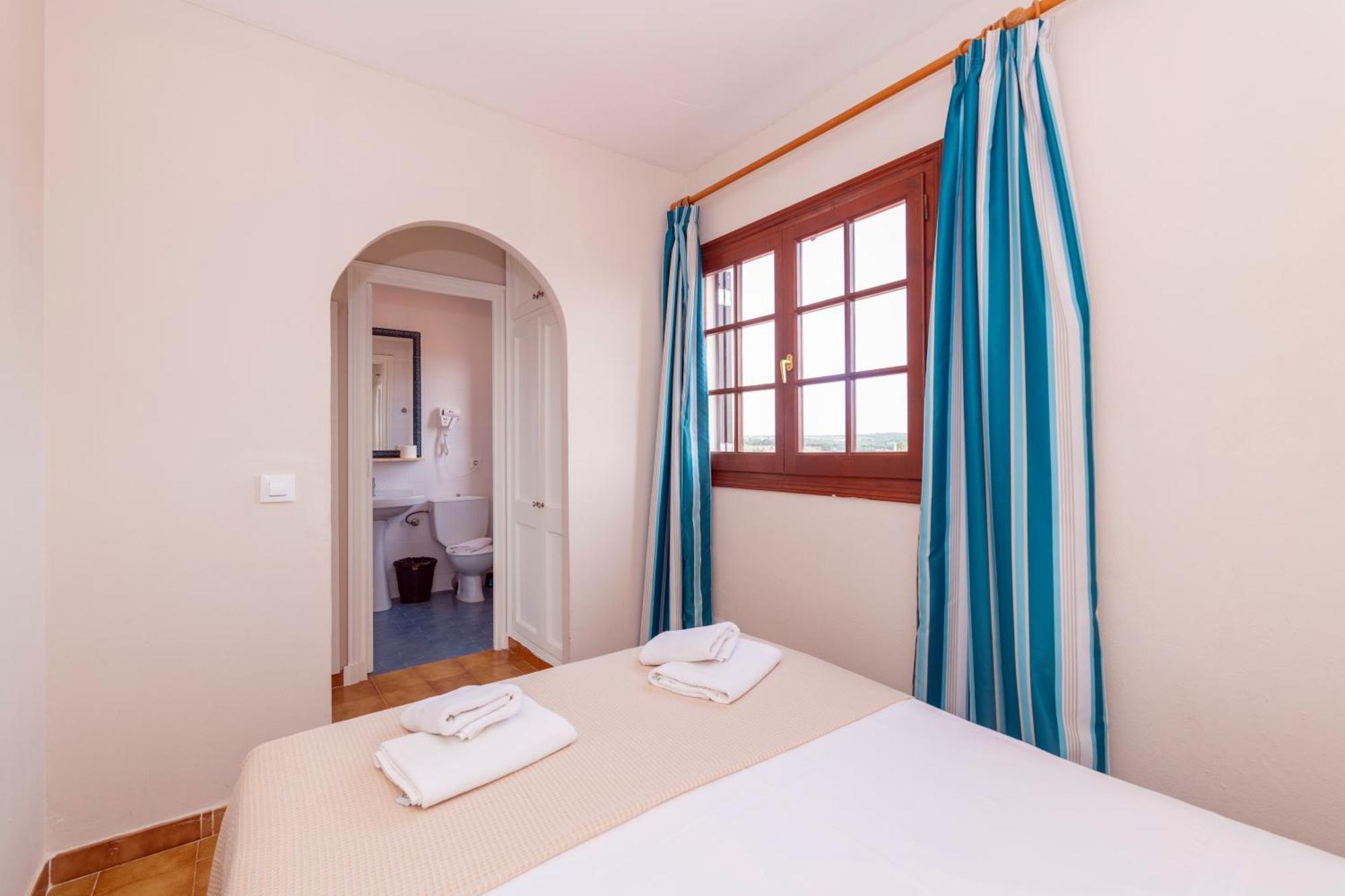Siesta Mar One Bedroom Apartments Cala En Porter  エクステリア 写真
