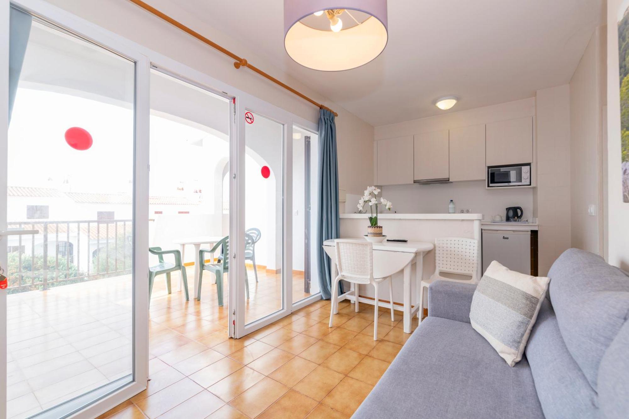 Siesta Mar One Bedroom Apartments Cala En Porter  エクステリア 写真
